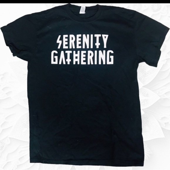 “Serenity Gathering” T-Shirt Black Crewneck Size Medium - Picture 1 of 1